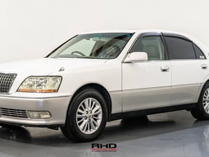 2000 Toyota Crown V8 — photo 3