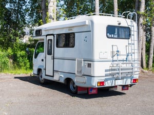 1997 Isuzu Elf 150 Camper — photo 4