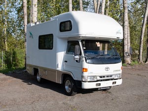 1998 Toyota Camroad — photo 3