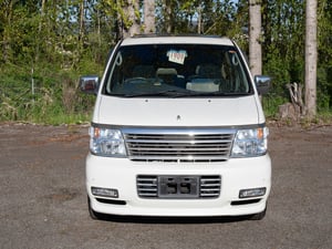2000 Nissan Elgrand X — photo 2