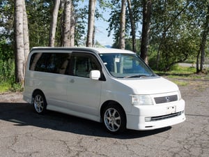 2001 Honda Step WGN — photo 3