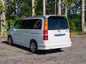 2001 Honda Step WGN — photo 6