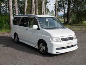 2001 Honda Step WGN K — photo 3