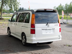 2001 Honda Step WGN K — photo 4
