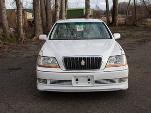 2001 Toyota Crown Majesta — photo 2