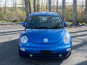 2001 Volkswagen New Beetle — photo 2