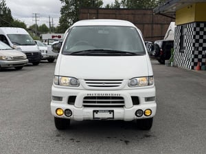 2005 Mitsubishi Delica Space Gear 4WD AT 89K — photo 2
