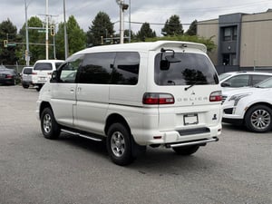 2005 Mitsubishi Delica Space Gear 4WD AT 89K — photo 5