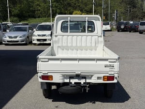2008 Daihatsu Hijet 4WD 660cc Kei-truck 5MT 9K — photo 6